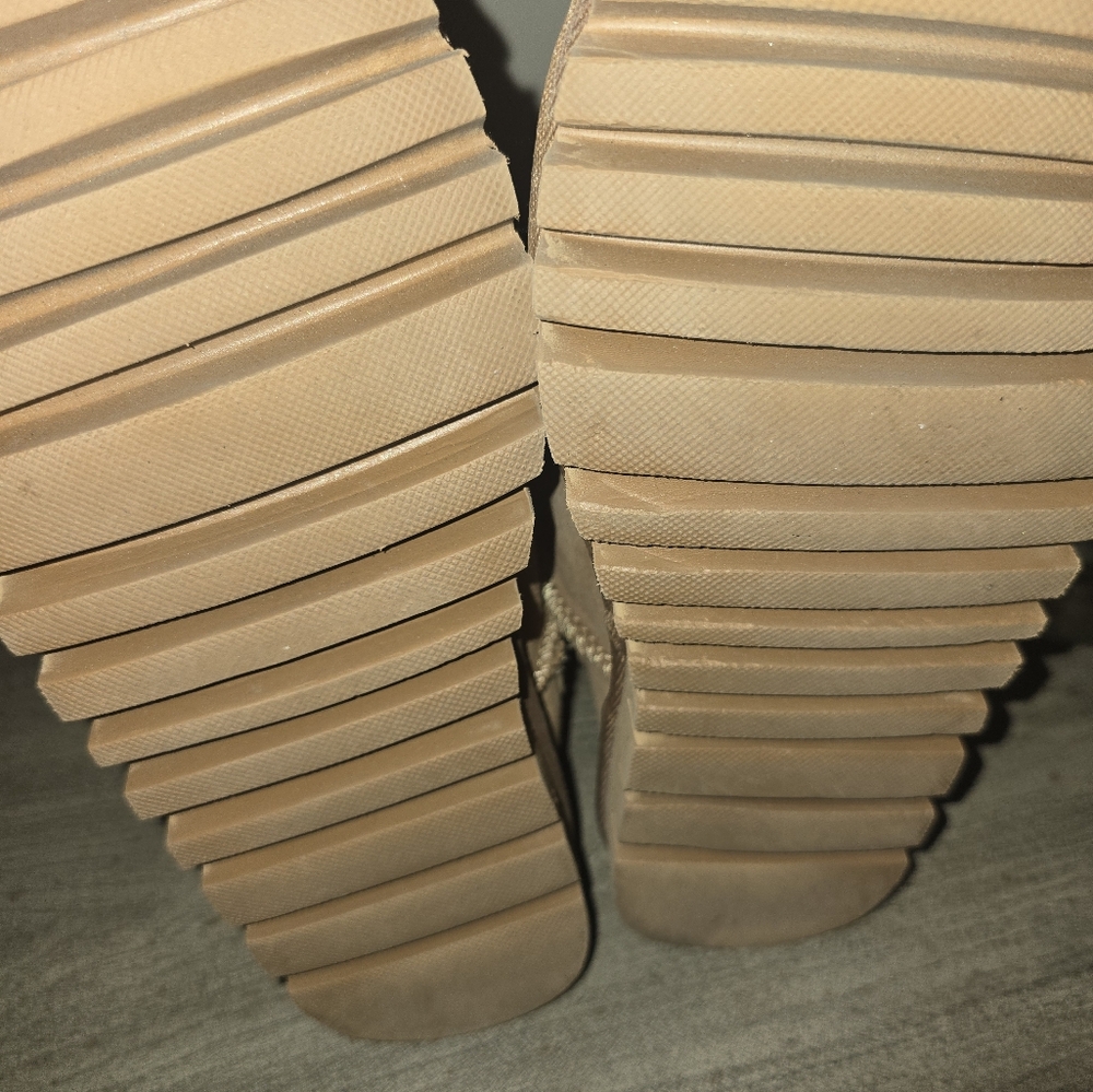 NEST FOOTWEAR Denali Suede Pull-On Boot/ - Picture 6 of 8